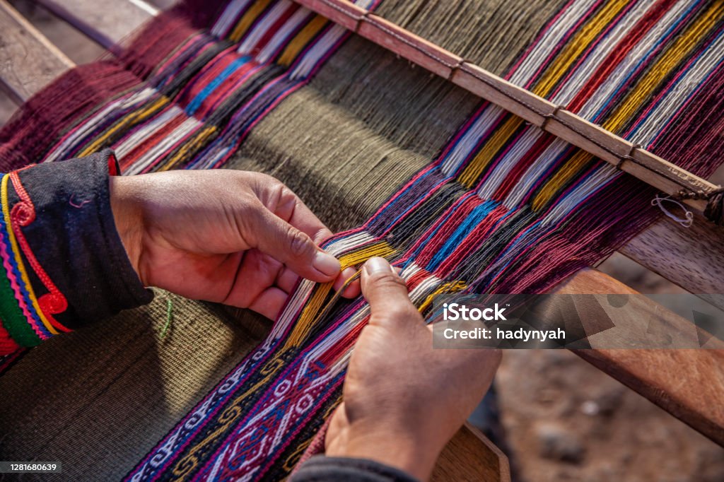 Artisan community at work